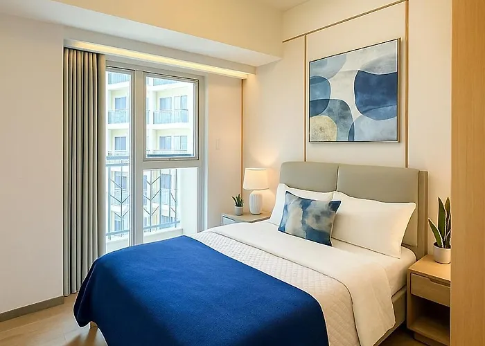 Spacious 6br Family Near Solaire, Okada Apartamento